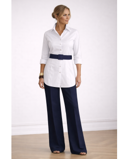 Bluse mit ausgestellten Rumpf/ geht aus dem Sortiment