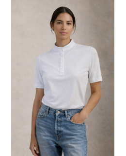 Round collar short white/ goes out of the assortment
